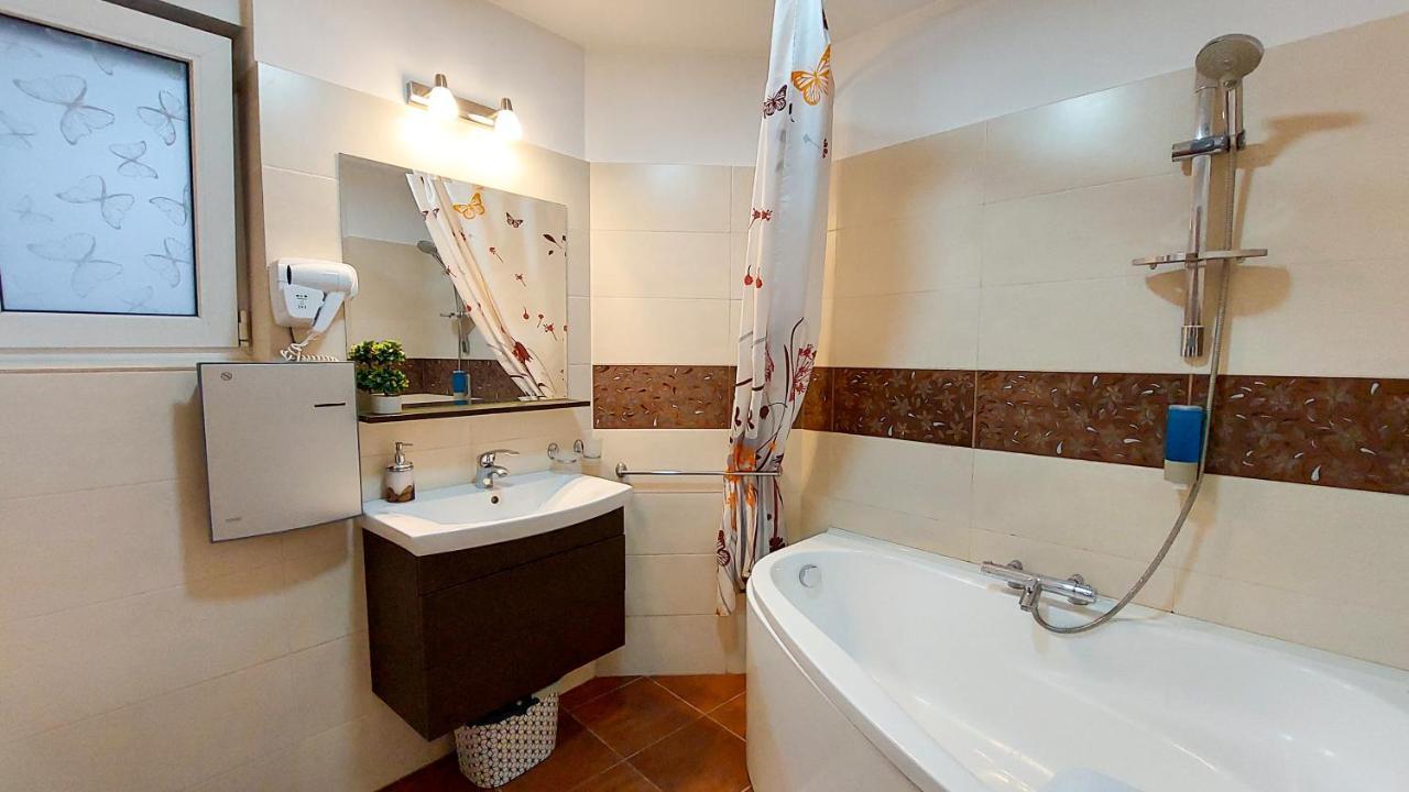 Fancy 1Bd Family Friendly In Historical Centre Apartment Букурещ Екстериор снимка