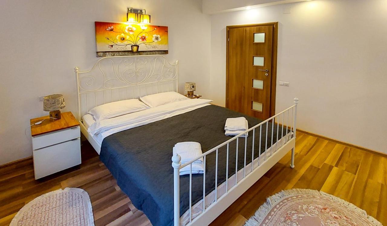 Fancy 1Bd Family Friendly In Historical Centre Apartment Букурещ Екстериор снимка