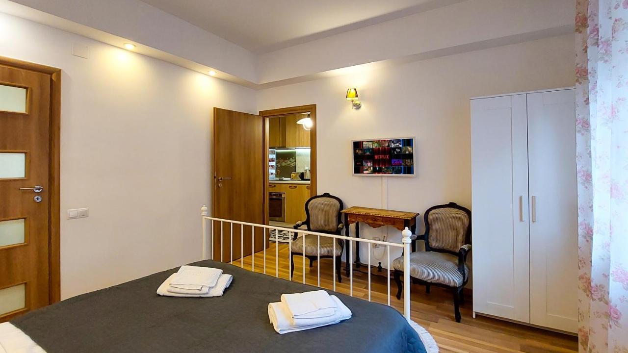 Fancy 1Bd Family Friendly In Historical Centre Apartment Букурещ Екстериор снимка