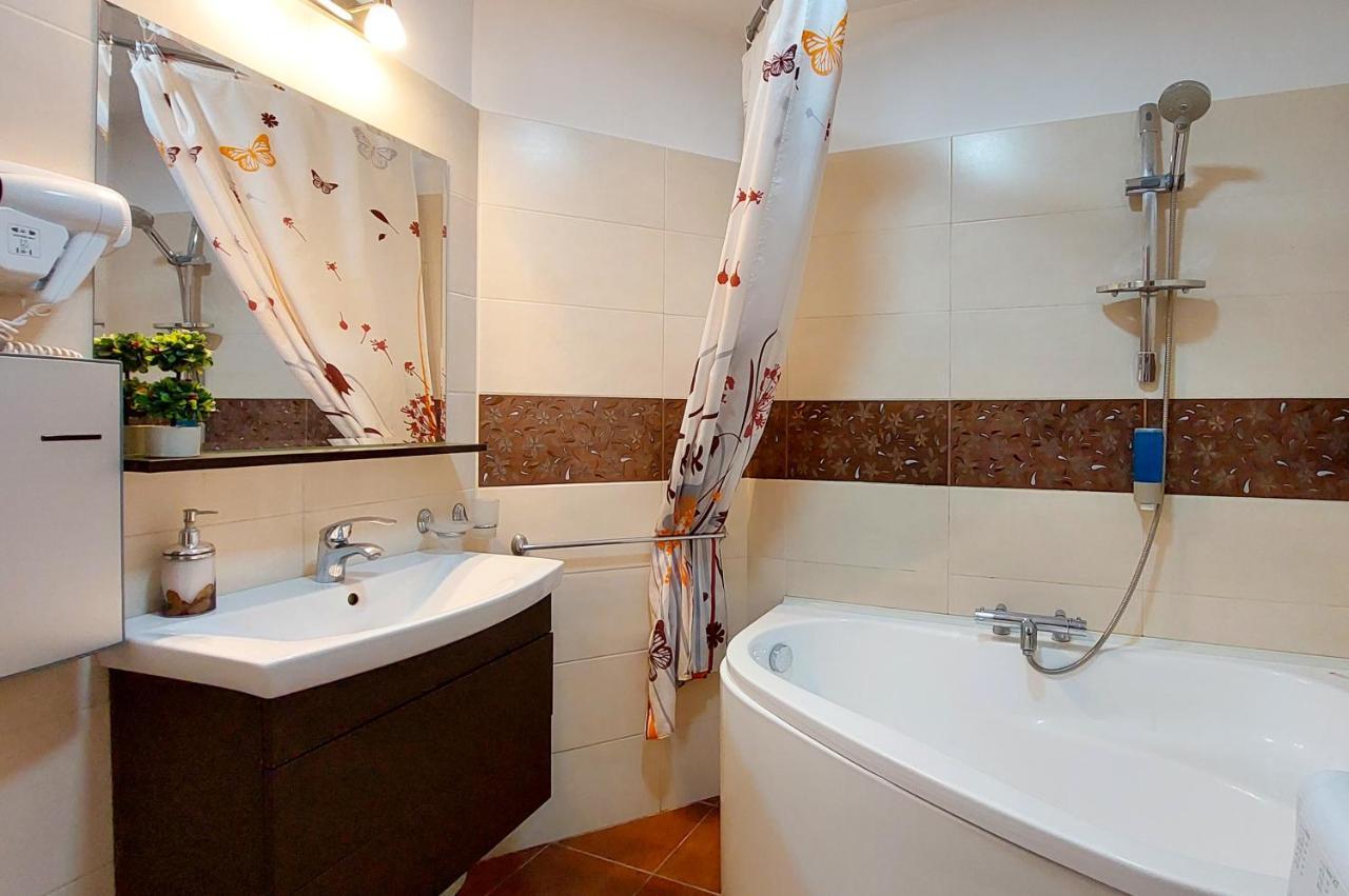 Fancy 1Bd Family Friendly In Historical Centre Apartment Букурещ Екстериор снимка