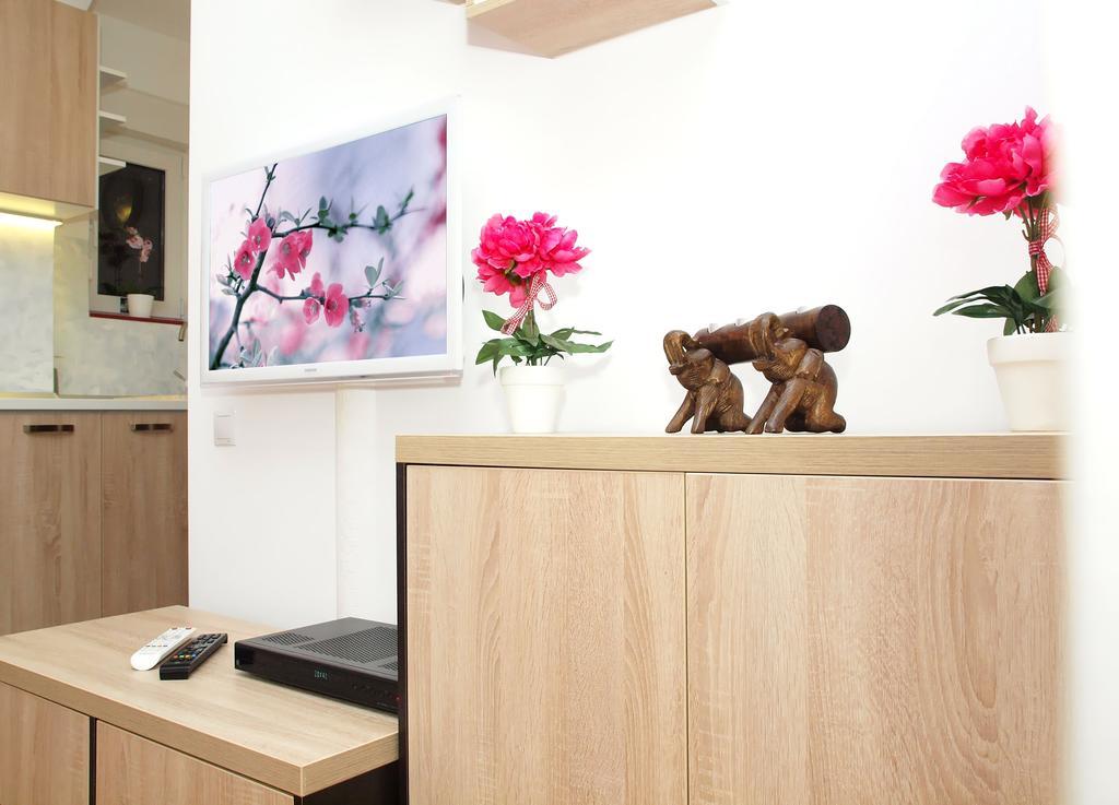 Fancy 1Bd Family Friendly In Historical Centre Apartment Букурещ Екстериор снимка