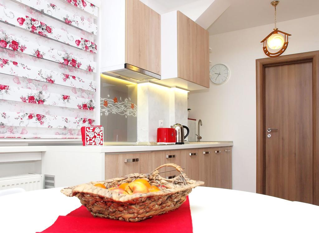 Fancy 1Bd Family Friendly In Historical Centre Apartment Букурещ Екстериор снимка